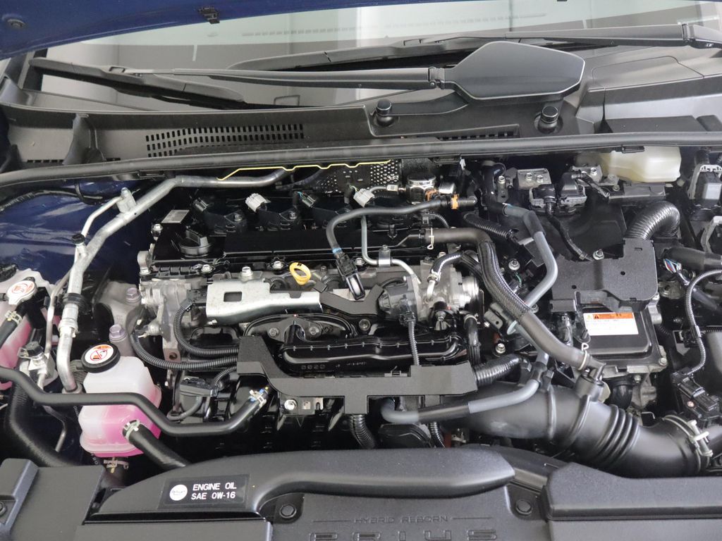 صورة مصغرة 24 لـ 2024 Toyota PRIUS XLE