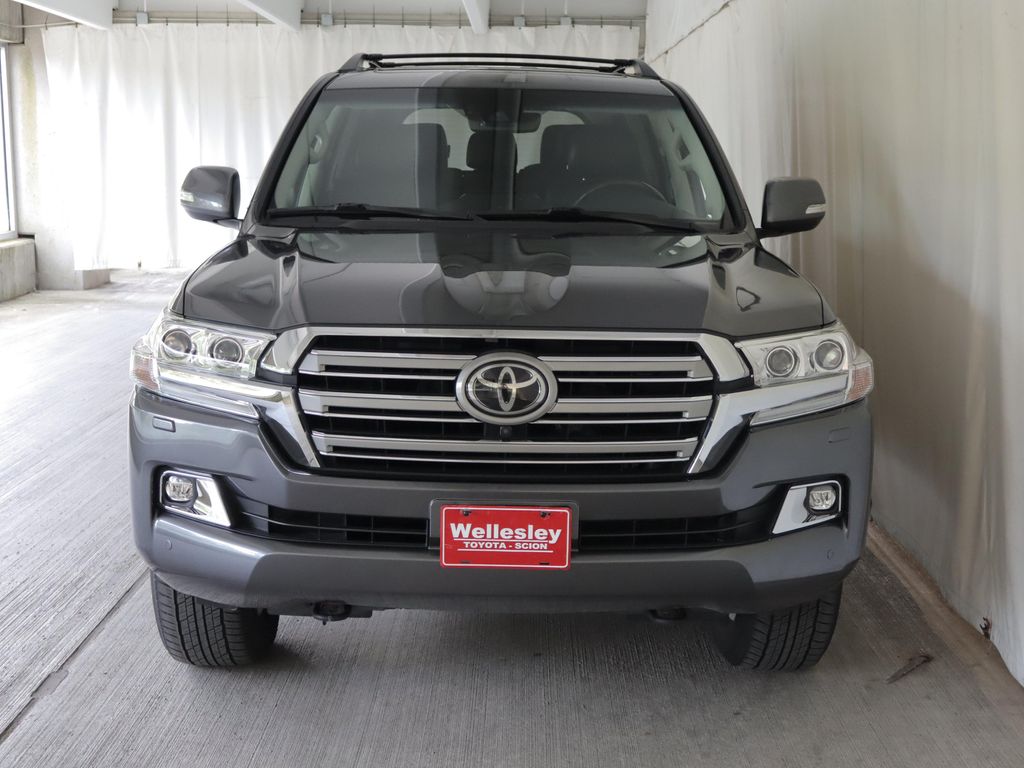 2021 Toyota LAND CRUISER BASE photo 5