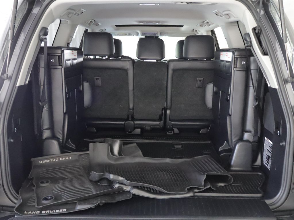 2021 Toyota LAND CRUISER BASE photo 22