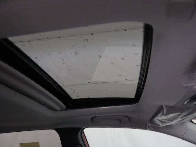 TOYOTA COROLLA CROSS - 3