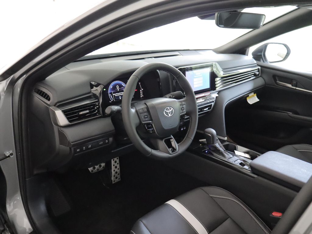 صورة 9 لـ 2026 Toyota CAMRY SE