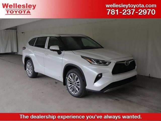 New 2026 Toyota Highlander Hybrid Platinum