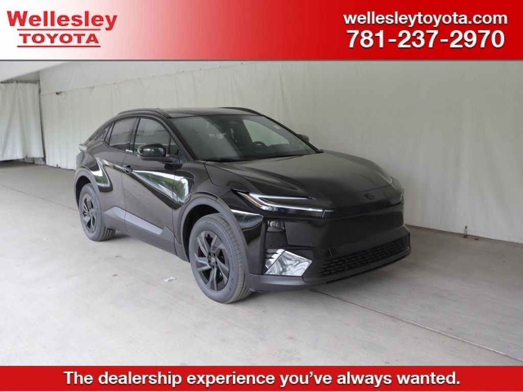 New 2026 Toyota C-HR SE