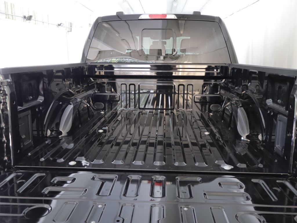 صورة مصغرة 18 لـ 2026 FORD F-150 LARIAT