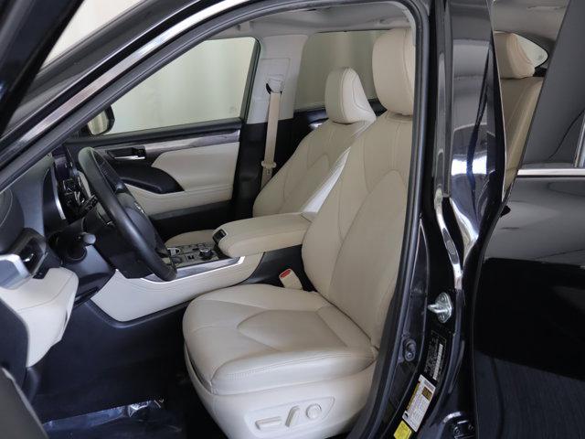 TOYOTA HIGHLANDER - 7