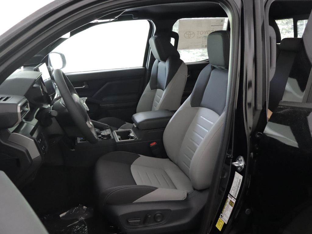 صورة 8 لـ 2026 Toyota TACOMA TRD OFF ROAD