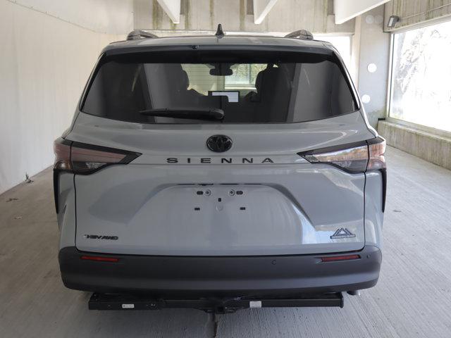 TOYOTA SIENNA - 8