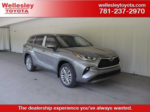 New 2026 Toyota Highlander Hybrid Platinum