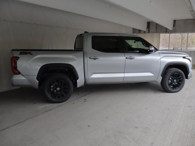 TOYOTA TUNDRA - 4