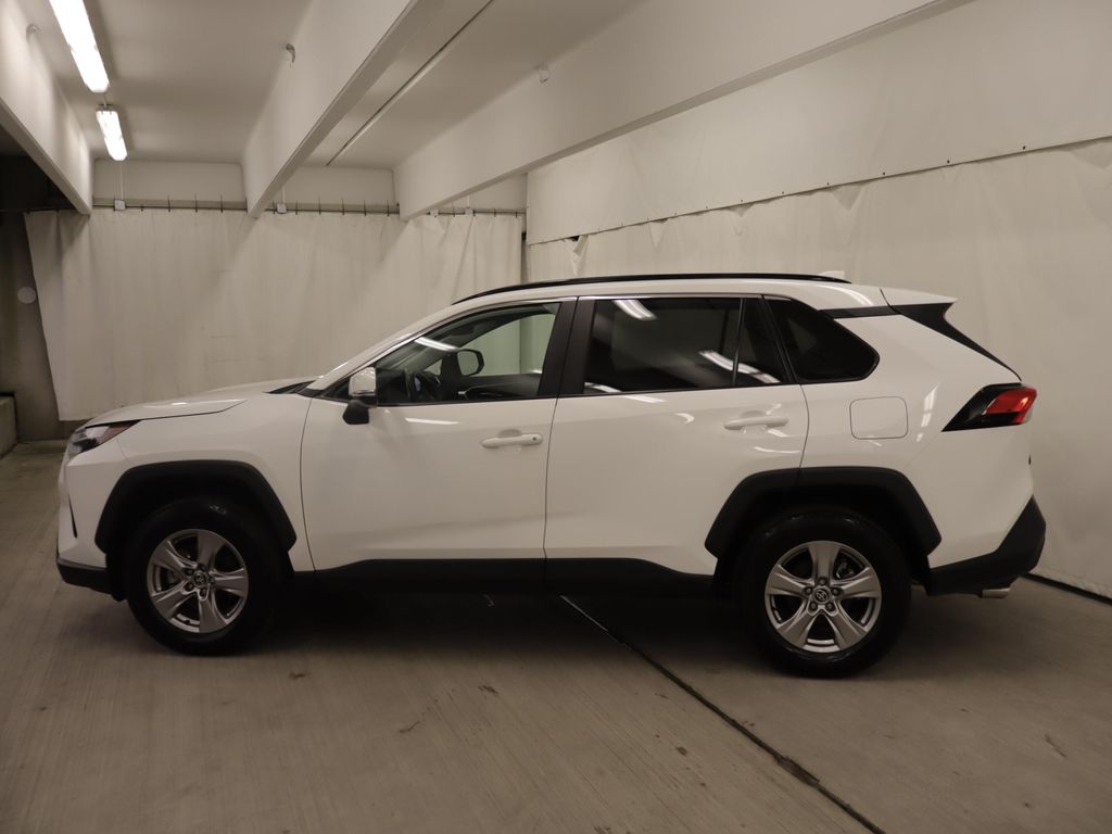 صورة مصغرة 22 لـ 2025 Toyota RAV4 XLE
