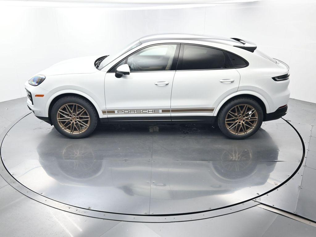 2025 Porsche CAYENNE AWD 缩略图 32