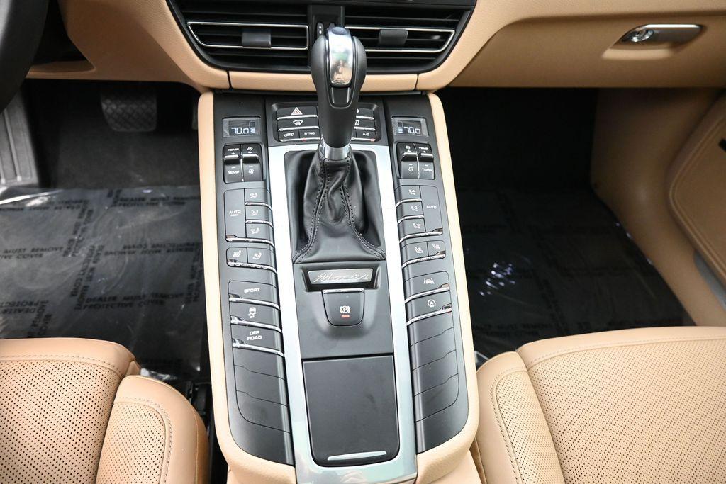 2020 Porsche MACAN S — миниатюра 11