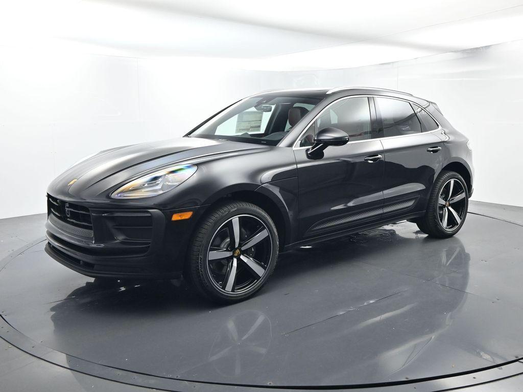 New 2026 Porsche Macan Base