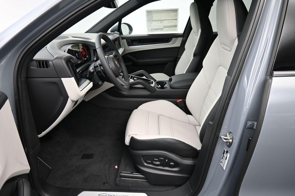 PORSCHE CAYENNE BASE - 10