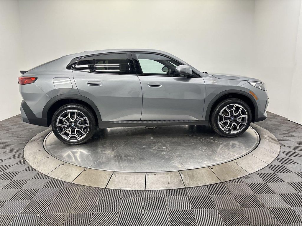 2026 BMW X2 XDRIVE28I thumbnail 17