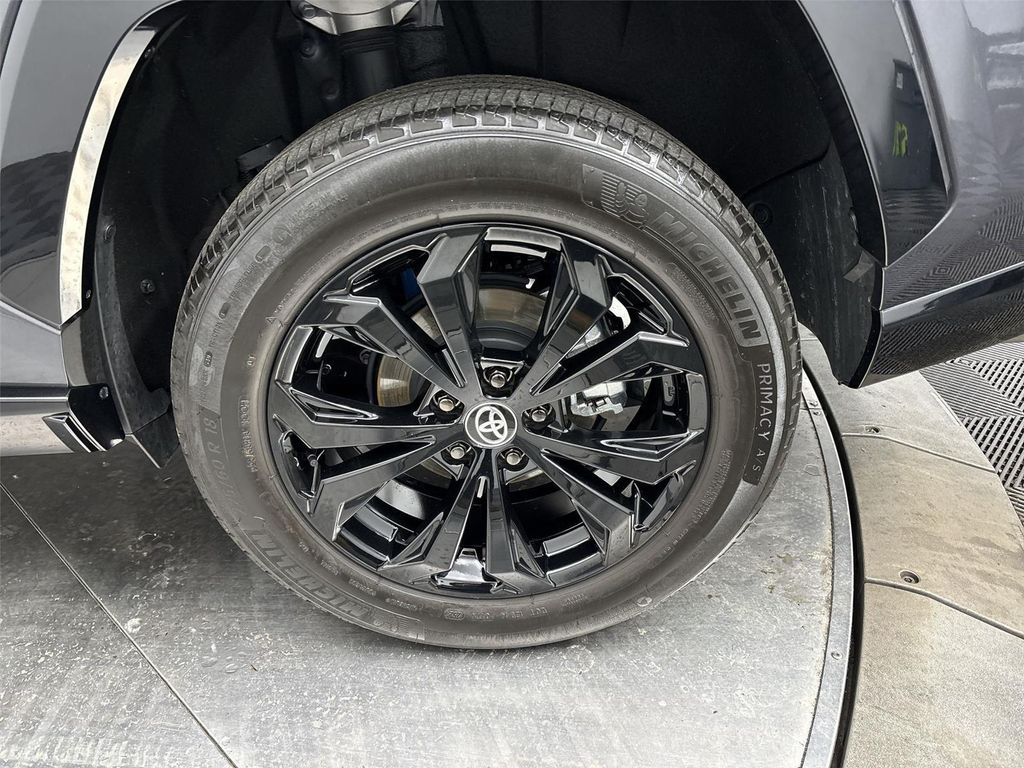 2024 Toyota RAV4 HYBRID SE — миниатюра 27