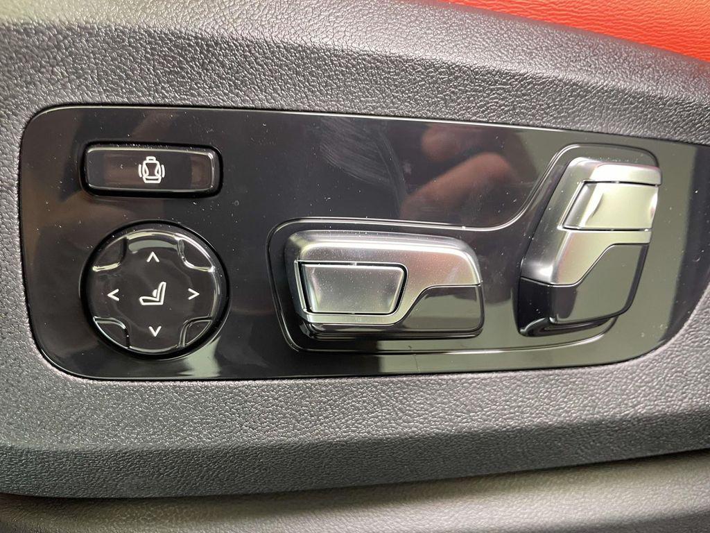 2026 BMW X5 M BASE — миниатюра 13