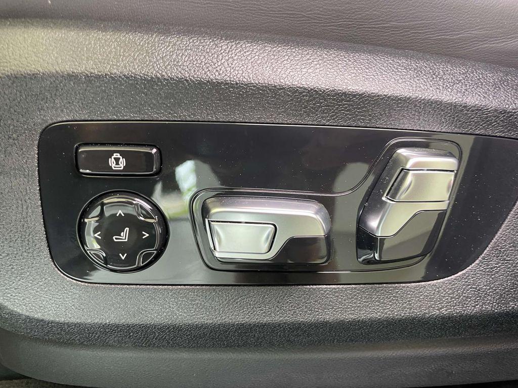 2026 BMW X5 M BASE — миниатюра 13