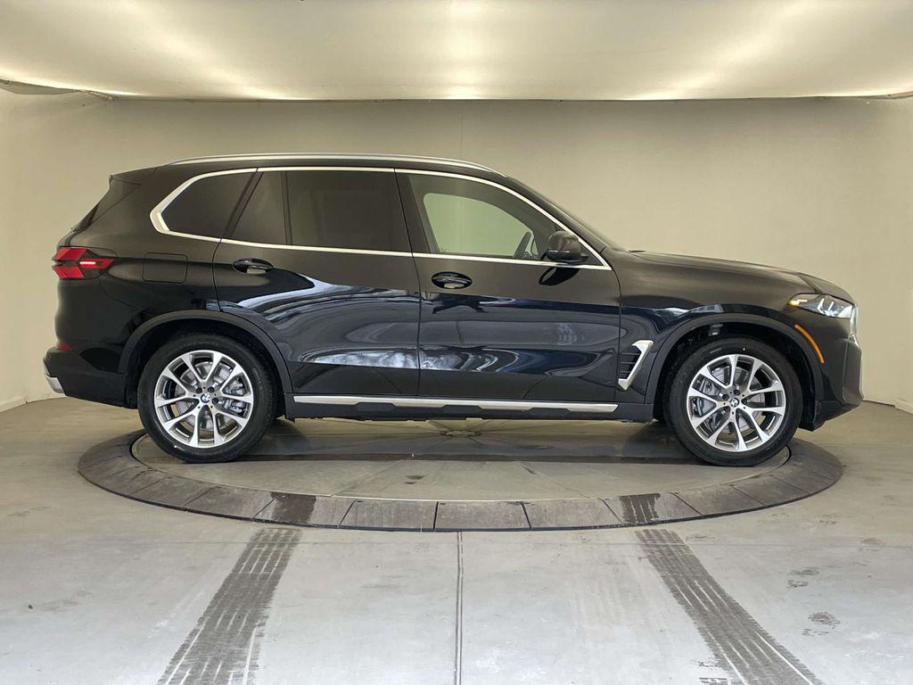 صورة 6 لـ 2026 BMW X5 PHEV XDRIVE50E