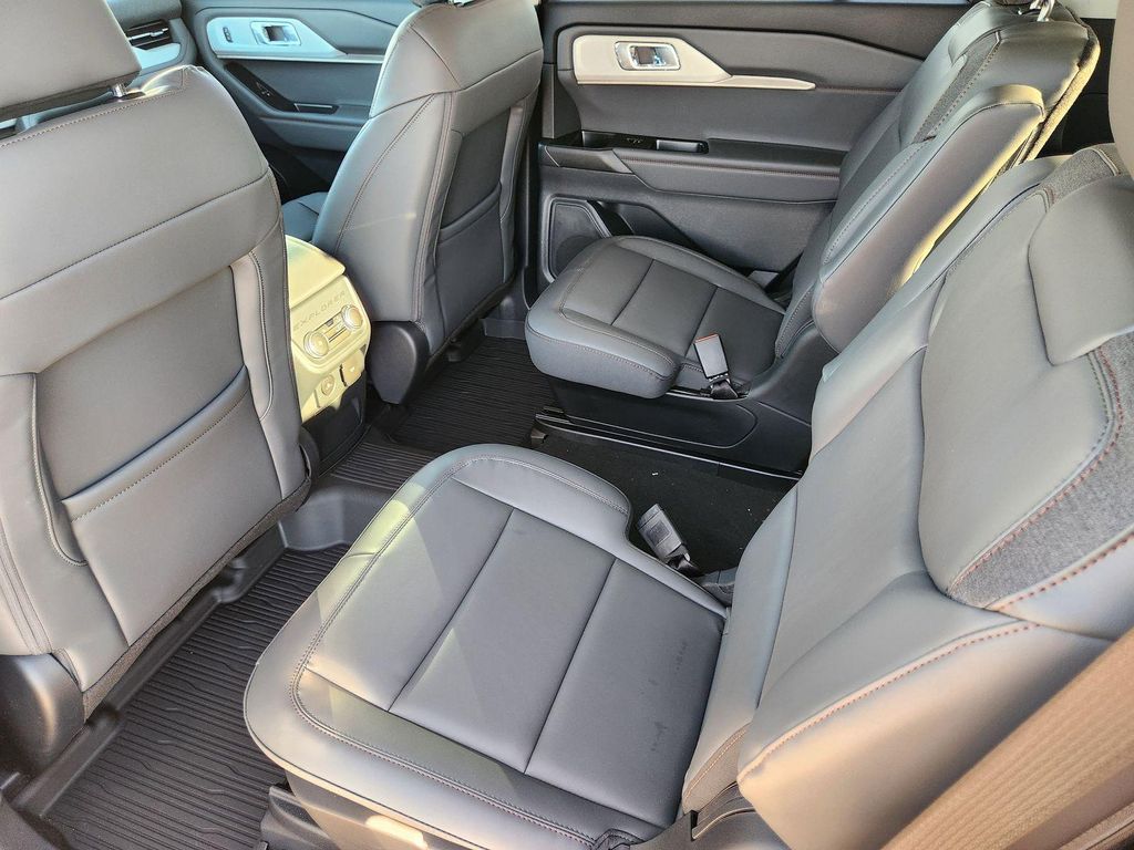 صورة مصغرة 25 لـ 2026 FORD EXPLORER ACTIVE W/200A PKG