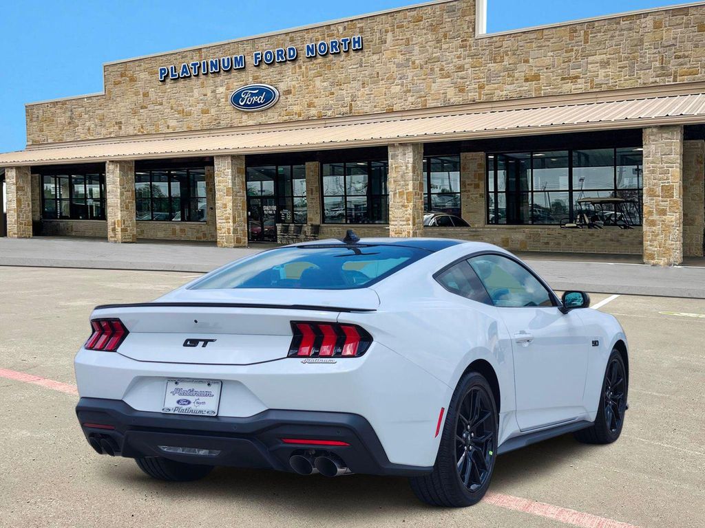 صورة 5 لـ 2026 FORD MUSTANG GT PREMIUM