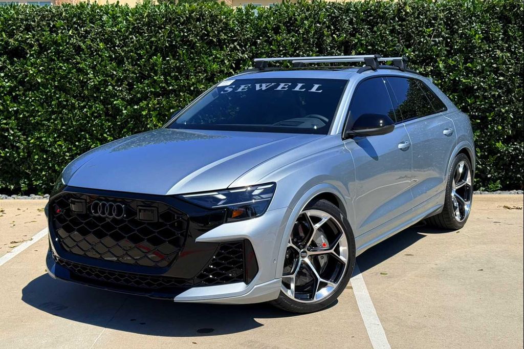 New 2026 Audi RS Q8 4.0T