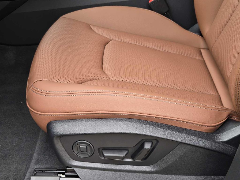 صورة مصغرة 15 لـ 2026 AUDI Q7 55 PREMIUM PLUS