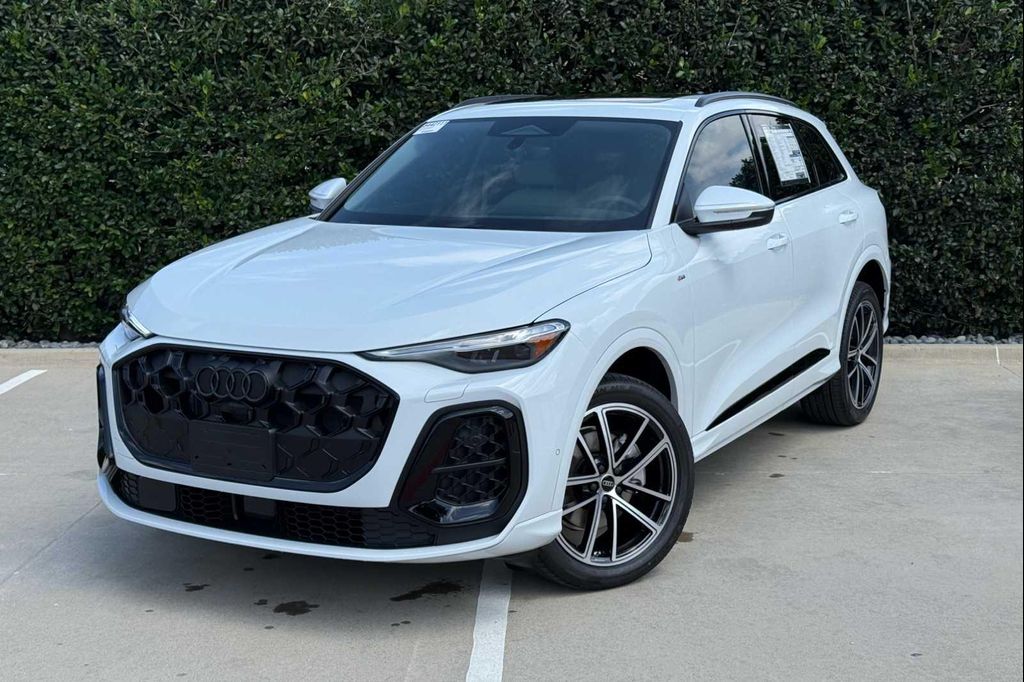 New 2026 Audi Q5 Premium Plus TFSI quattro S tronic