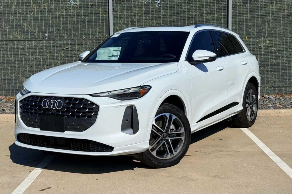 New 2026 Audi Q5 Premium TFSI quattro S tronic