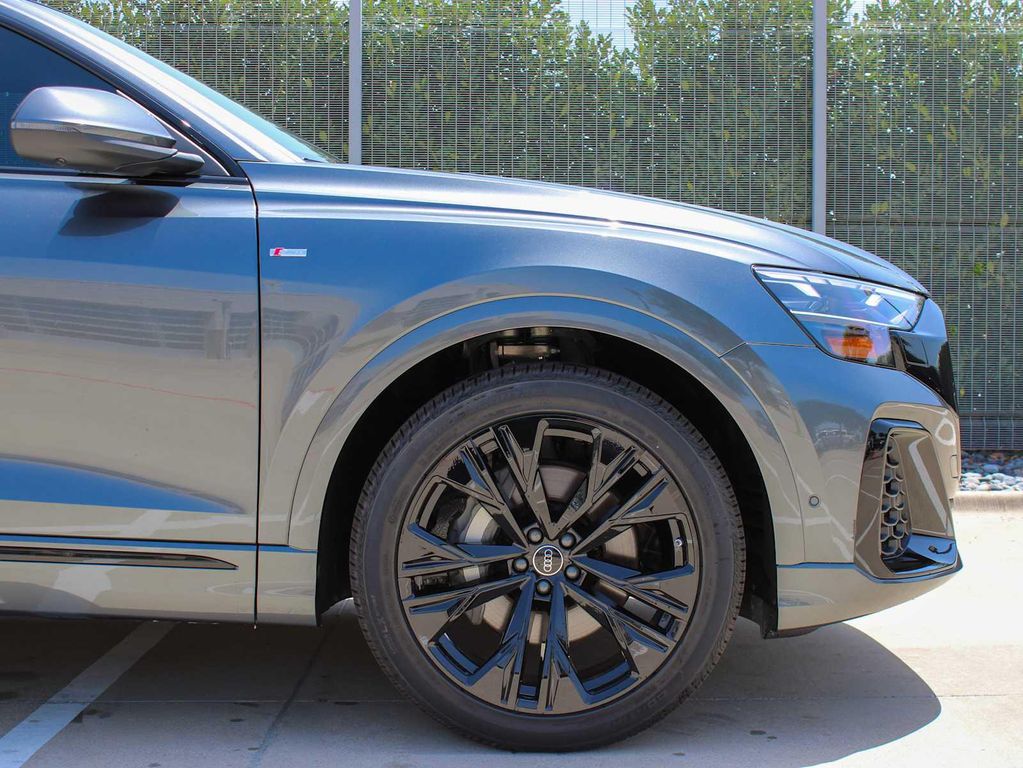 صورة 8 لـ 2026 AUDI Q8 55 PREMIUM PLUS