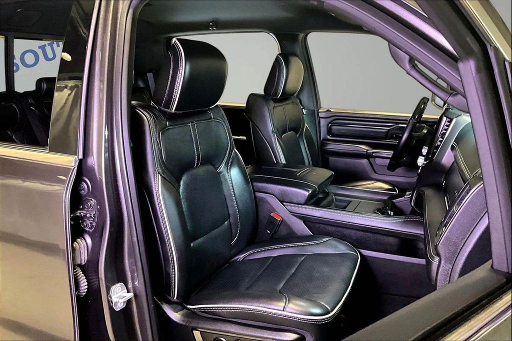 صورة مصغرة 31 لـ 2022 RAM 1500 LIMITED