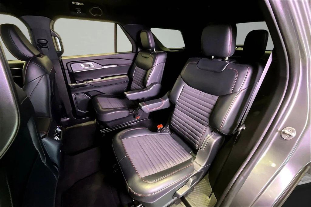 2025 FORD EXPLORER ST-LINE 缩略图 22