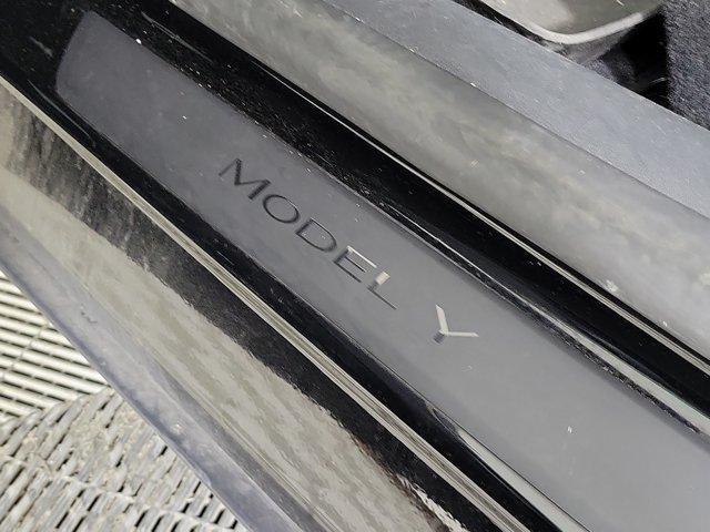2024 Tesla MODEL Y PERFORMANCE — фото 7