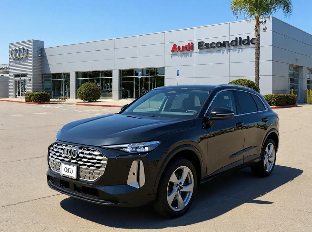 New 2025 Audi Q5 Premium Plus TFSI quattro S tronic