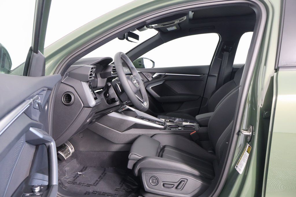 صورة 5 لـ 2026 AUDI A3 PREMIUM