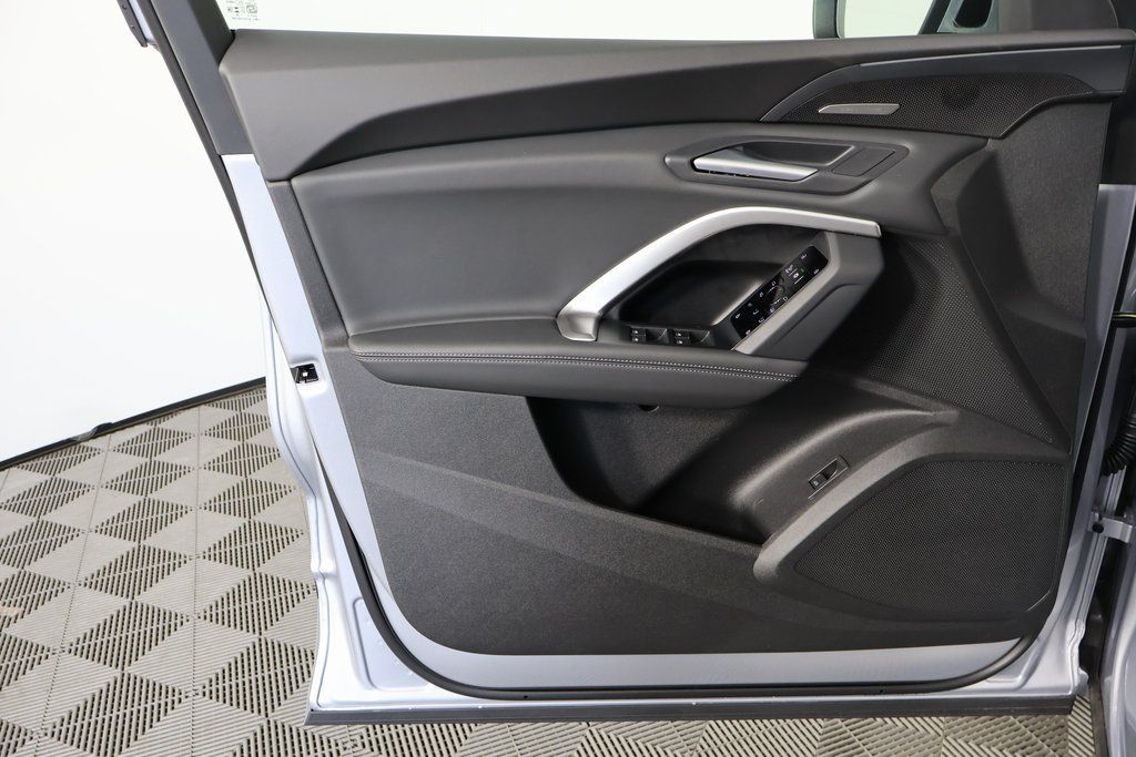 صورة 7 لـ 2026 AUDI Q5 PREMIUM PLUS TFSI QUATTRO S TRONIC