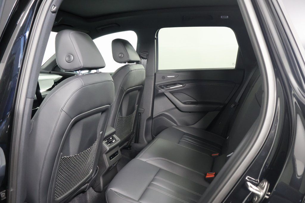 صورة 6 لـ 2027 AUDI Q6 E-TRON PREMIUM PLUS QUATTRO