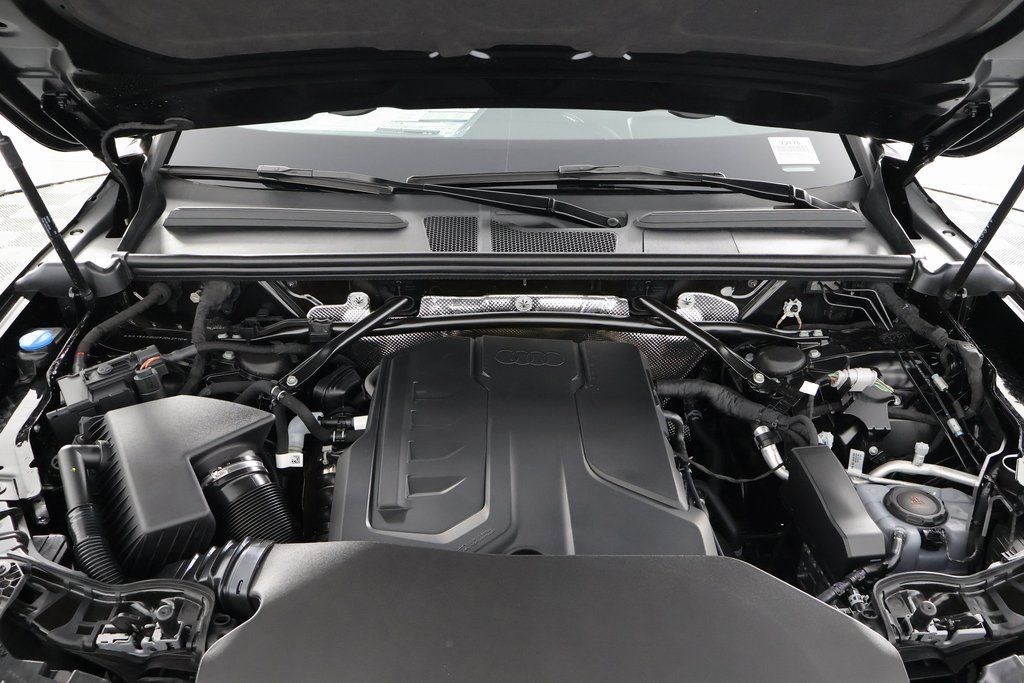 صورة 9 لـ 2026 AUDI Q5 PREMIUM PLUS TFSI QUATTRO S TRONIC