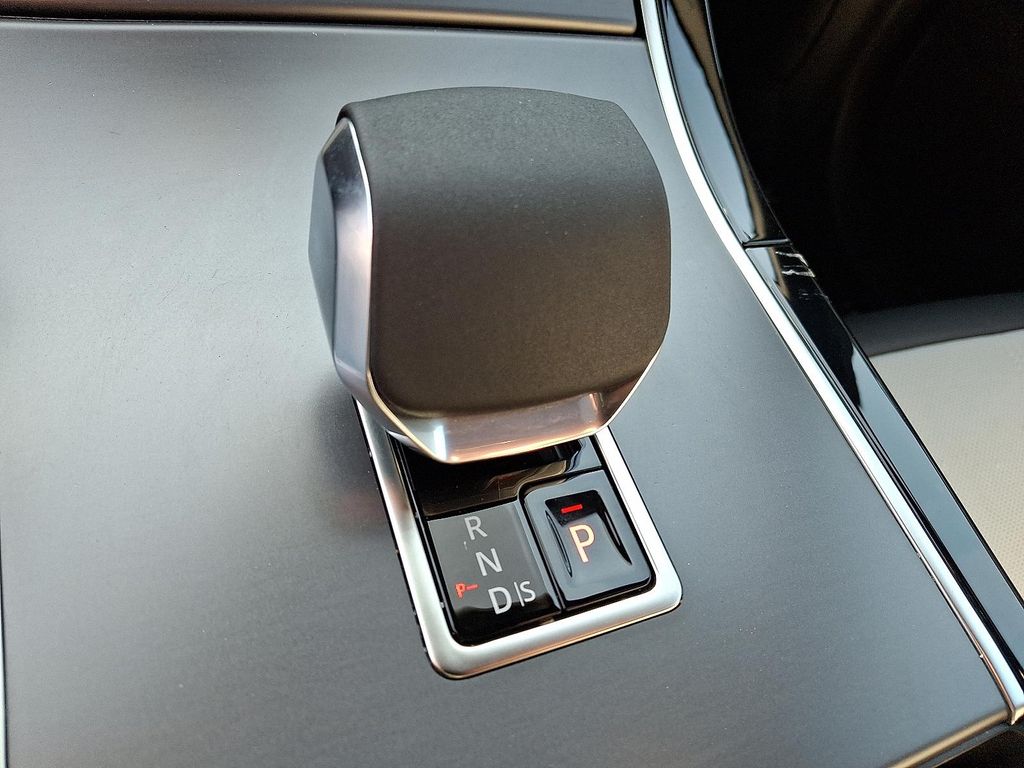 صورة مصغرة 15 لـ 2026 LAND Rover RANGE ROVER VELAR P250 S