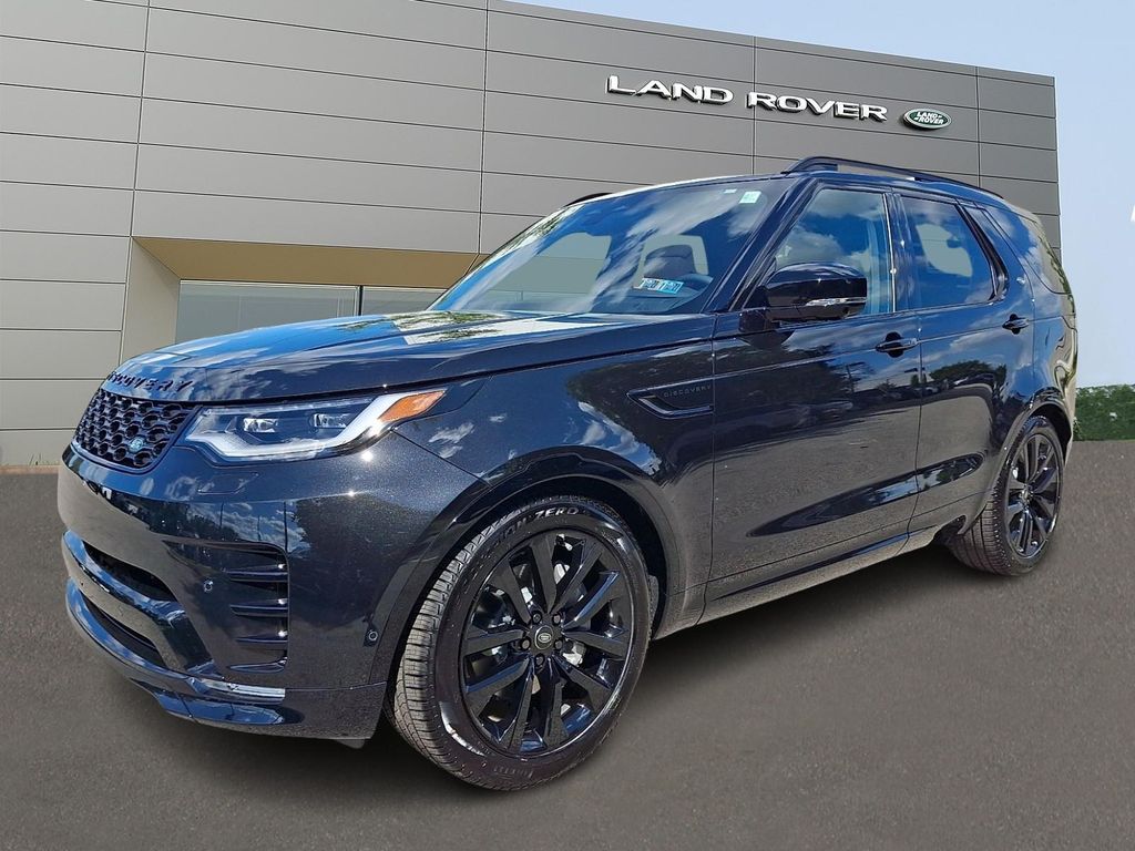 New 2026 Land Rover Discovery Dynamic SE