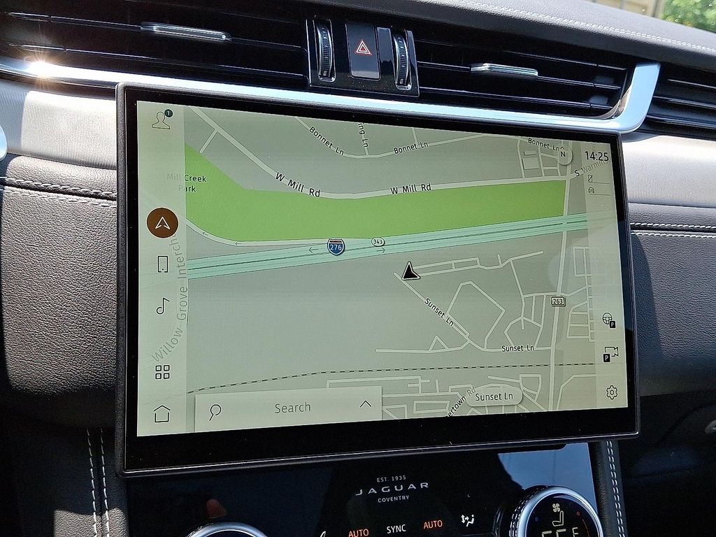 صورة مصغرة 13 لـ 2026 Jaguar F-PACE R-DYNAMIC S P250 AWD AUTOMATIC