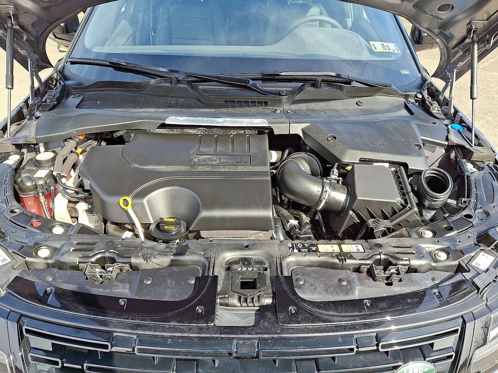 2025 LAND Rover RANGE ROVER EVOQUE CORE S — миниатюра 24