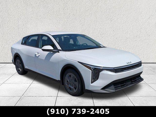 New 2026 Kia K4 LX