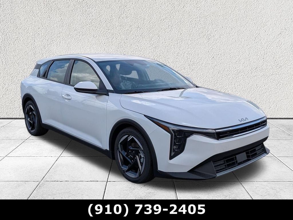 New 2026 Kia K4 EX