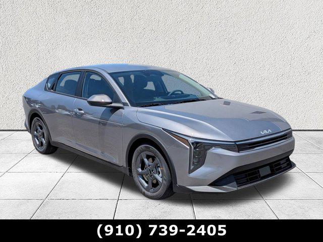 New 2026 Kia K4 LXS