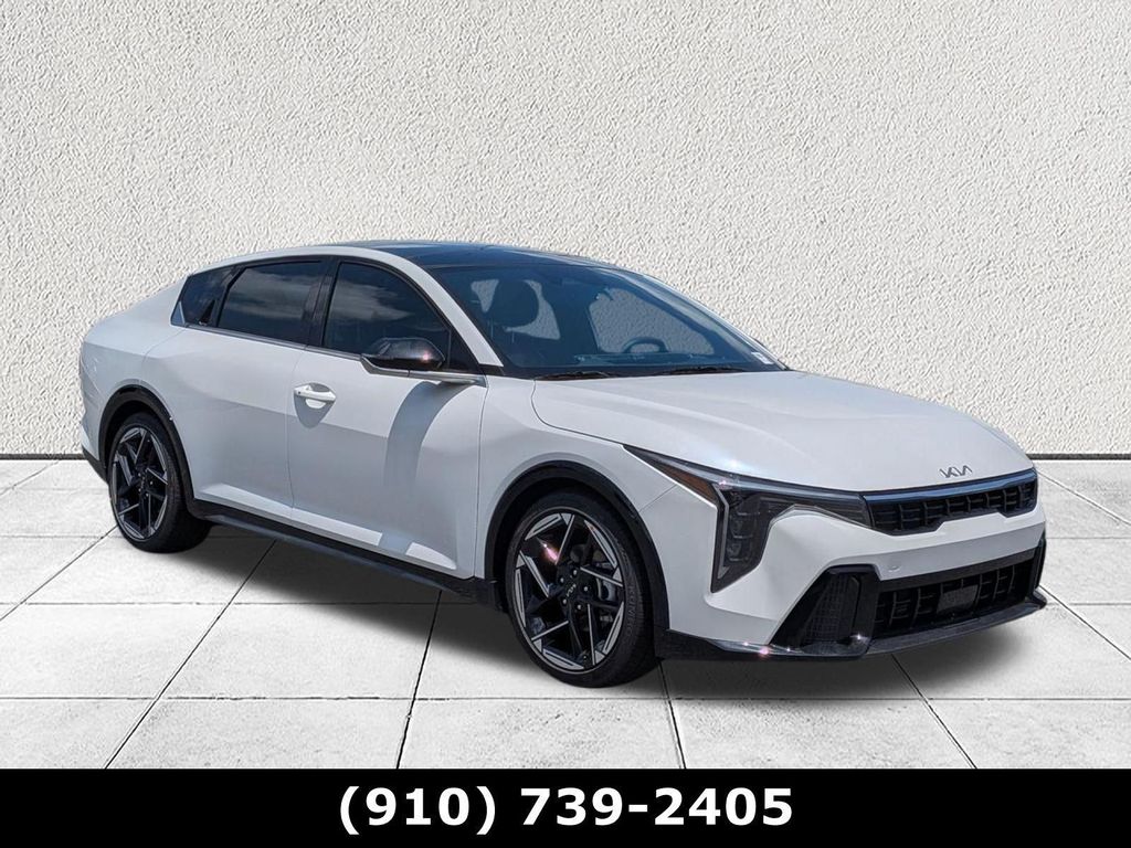 New 2026 Kia K4 GT-Line