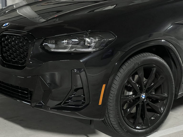 صورة 5 لـ 2023 BMW X4 XDRIVE30I