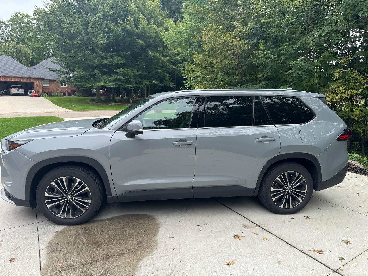 2025 Toyota GRAND HIGHLANDER HYBRID MAX PLATINUM 照片 2
