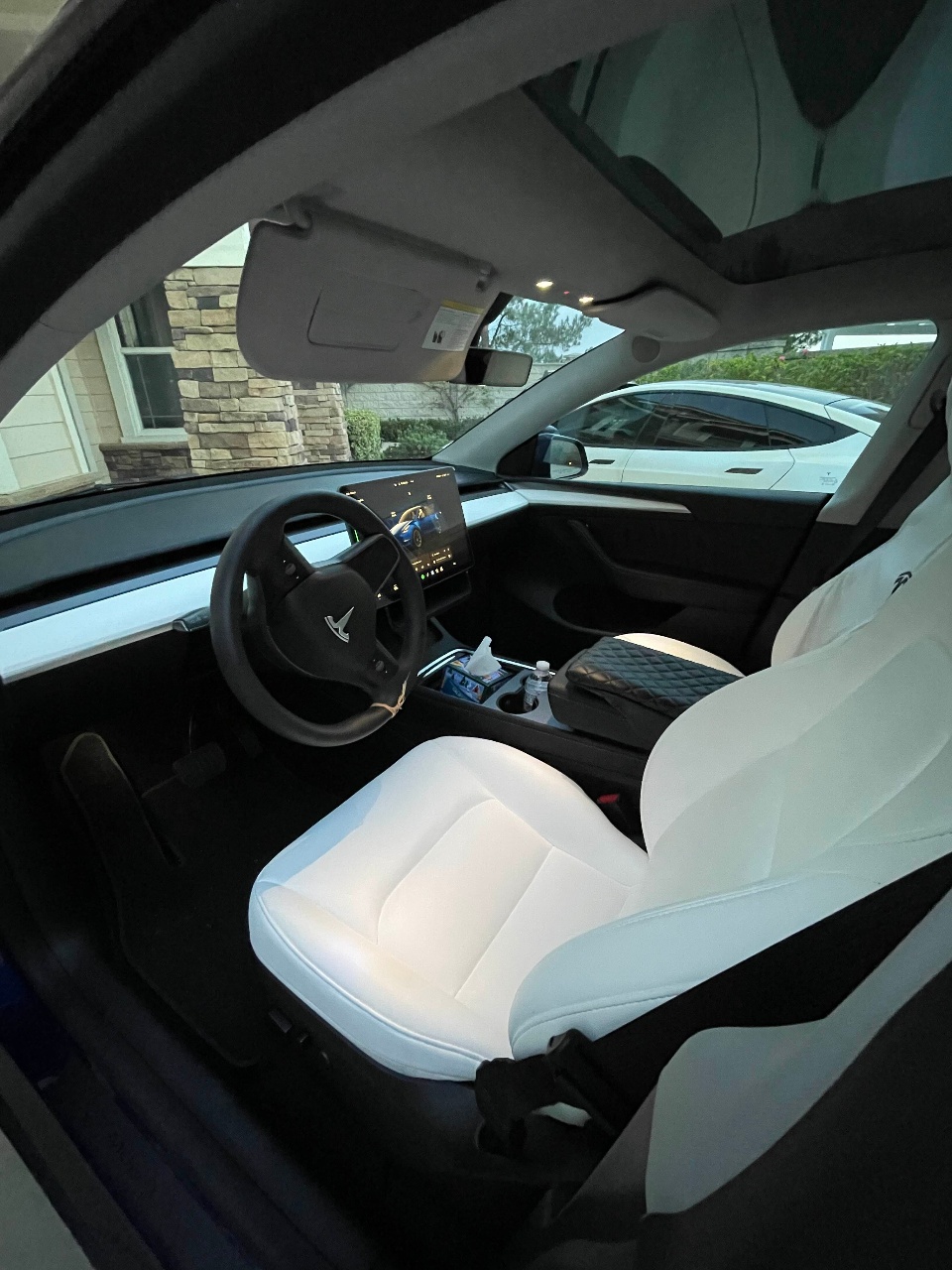 TESLA MODEL Y LONG RANGE - 5