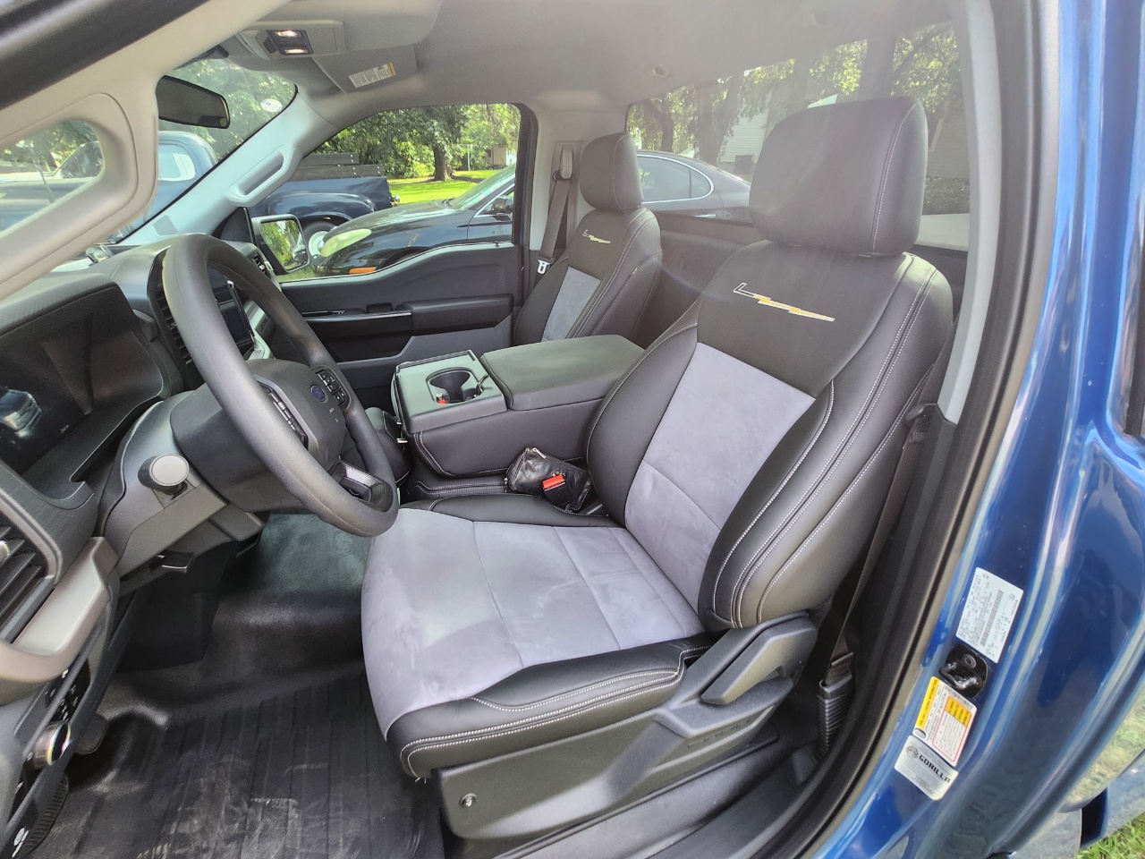 2025 FORD F-150 XL photo 9